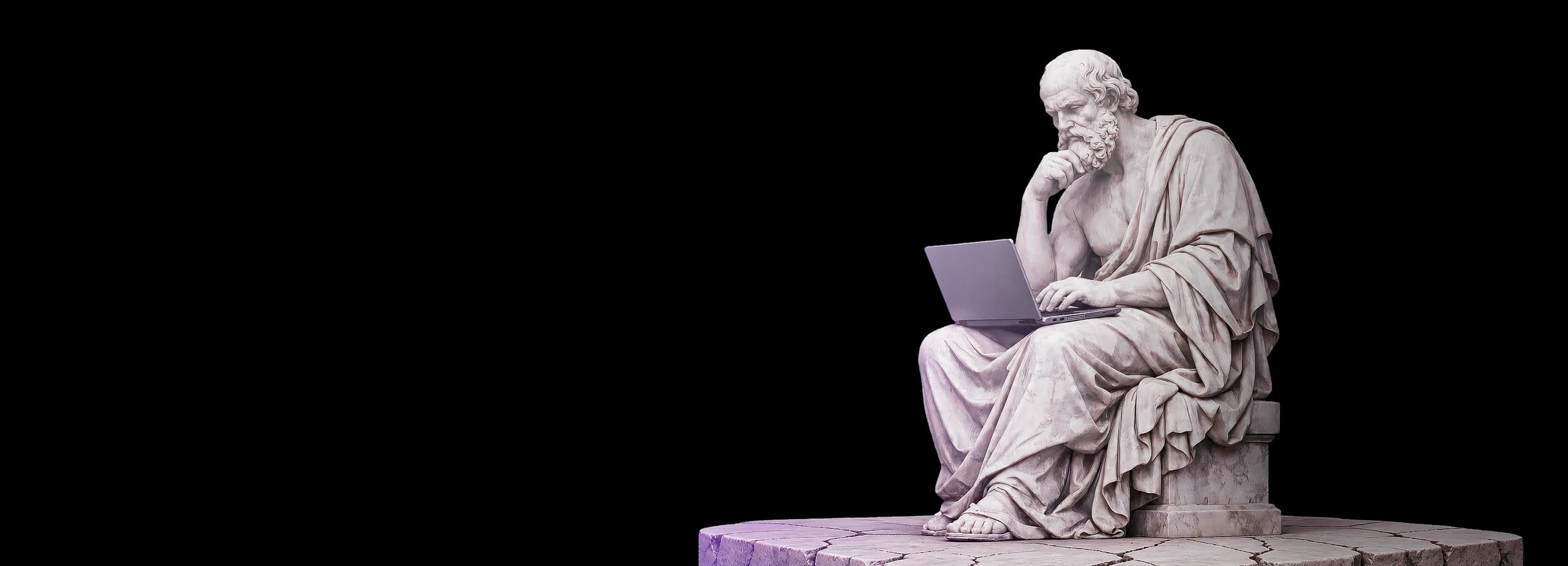 Estátua de um filósofo usando um laptop, sentada sobre um piso rachado